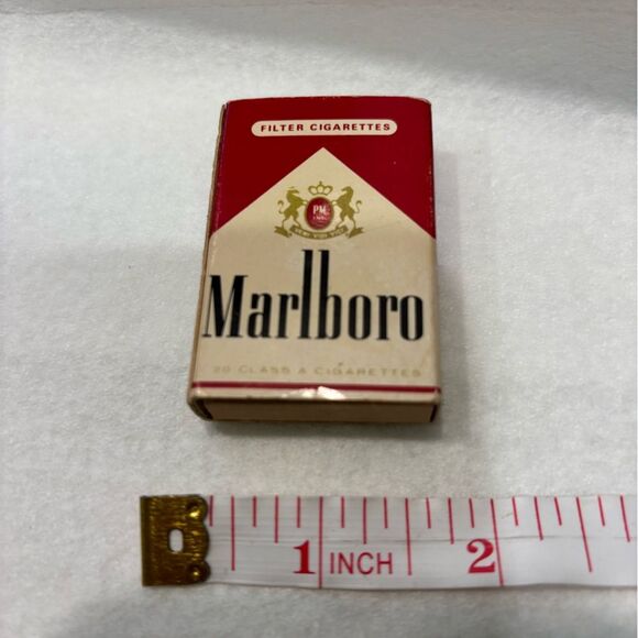Vintage Marlboro Matchbook - Picture 3 of 4